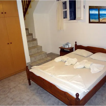 Apartment Charoula *