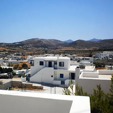 Charoula Apartment *