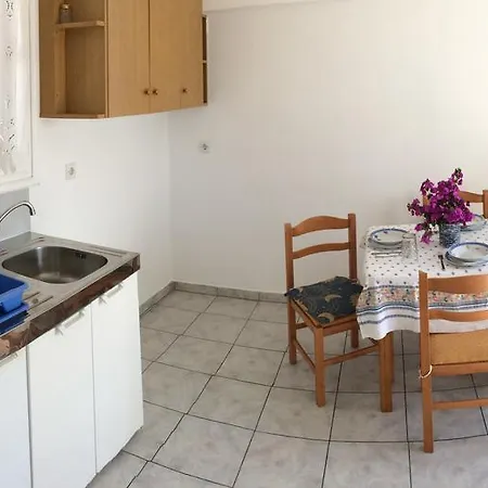 Apartment Charoula Naousa (Paros)