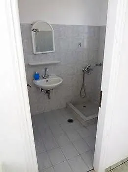 Charoula * Naousa (Paros)